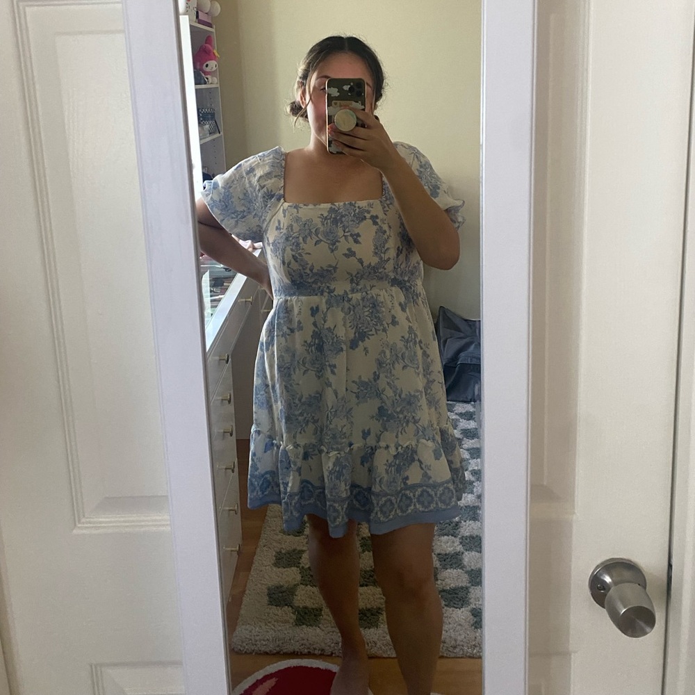 Baby blue dress